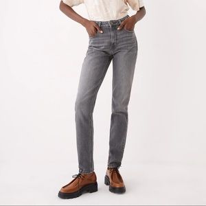 FRANK & OAK - The Kim Comfort Slim Jean in Black